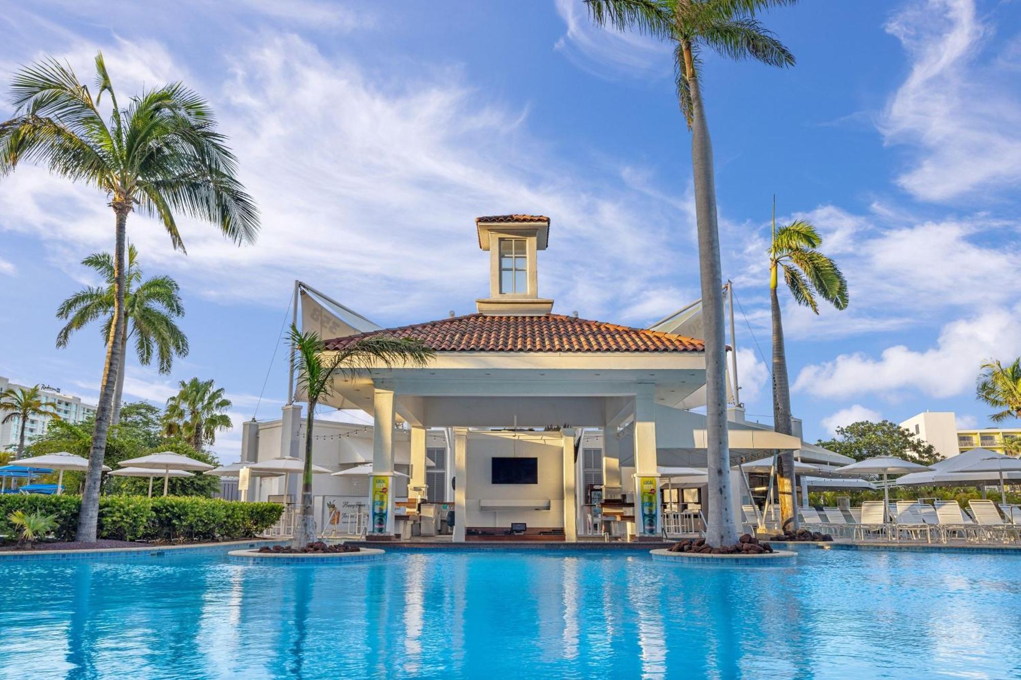 Marriott'S Aruba Surf Club Hotel Palm Beach Exterior photo